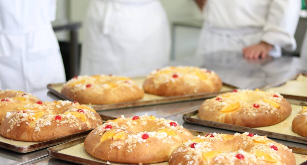 CÓmo Hacer Roscon De Reyes